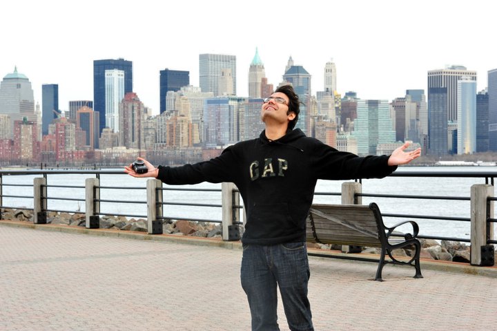 Sharukh khan pose Sharukh khan pose